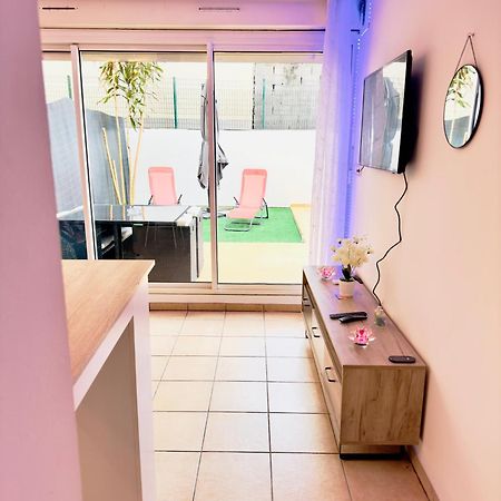 Apartamento Le Petit Oasis Saint-Denis Exterior foto