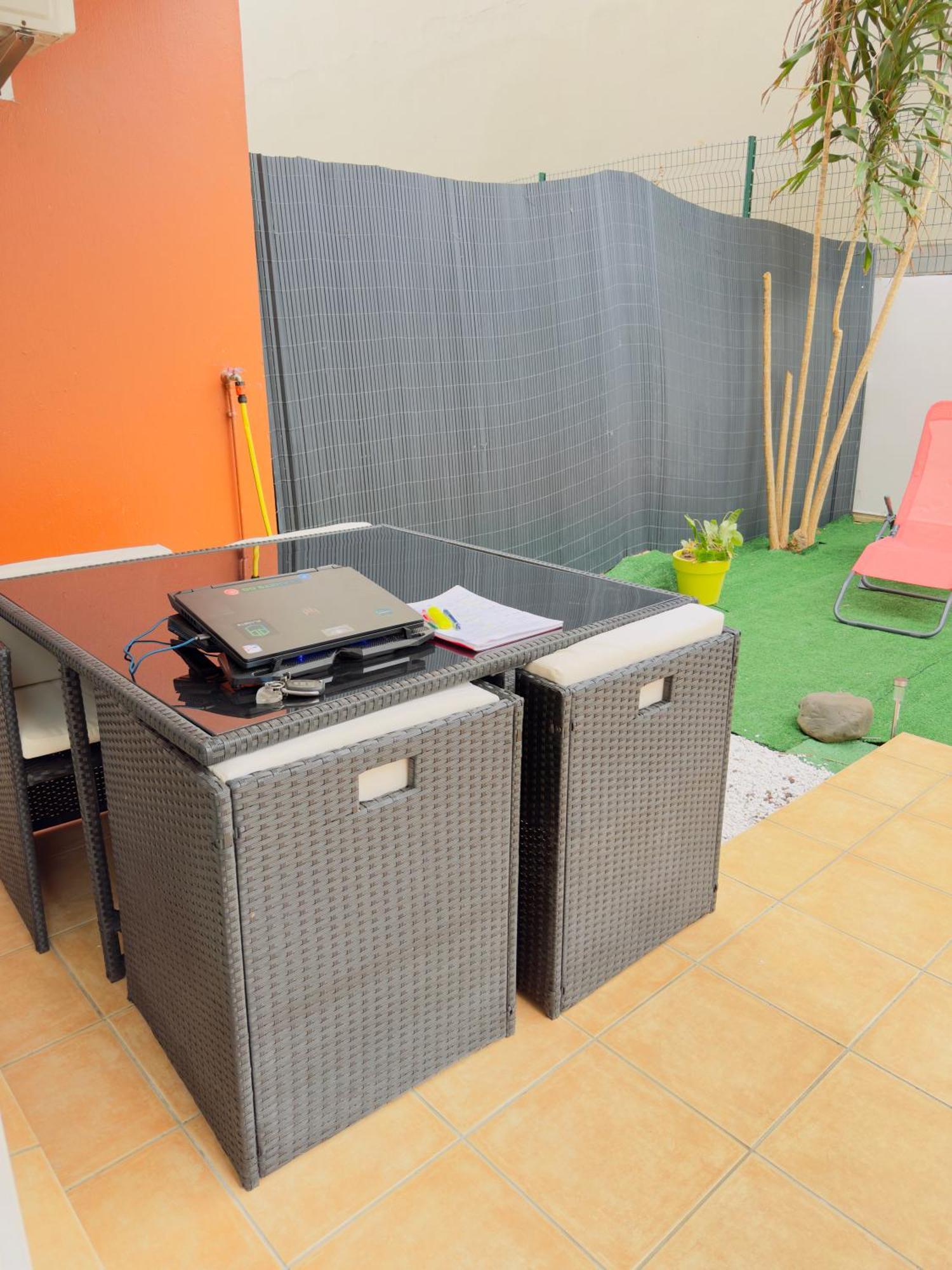 Apartamento Le Petit Oasis Saint-Denis Exterior foto